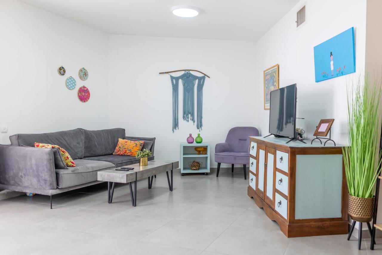 Bloom Apartment Eilat Bagian luar foto